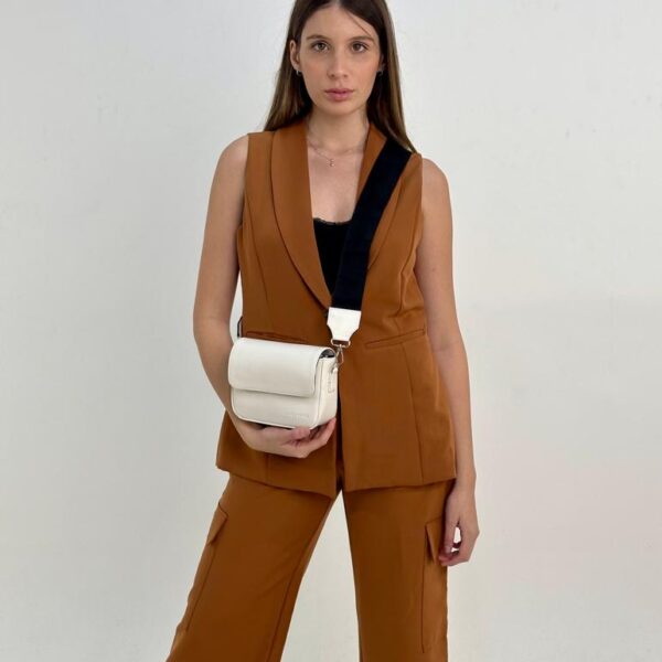BLAZER SIN MANGAS Marrón