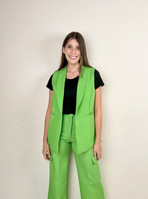 BLAZER SIN MANGAS Verde